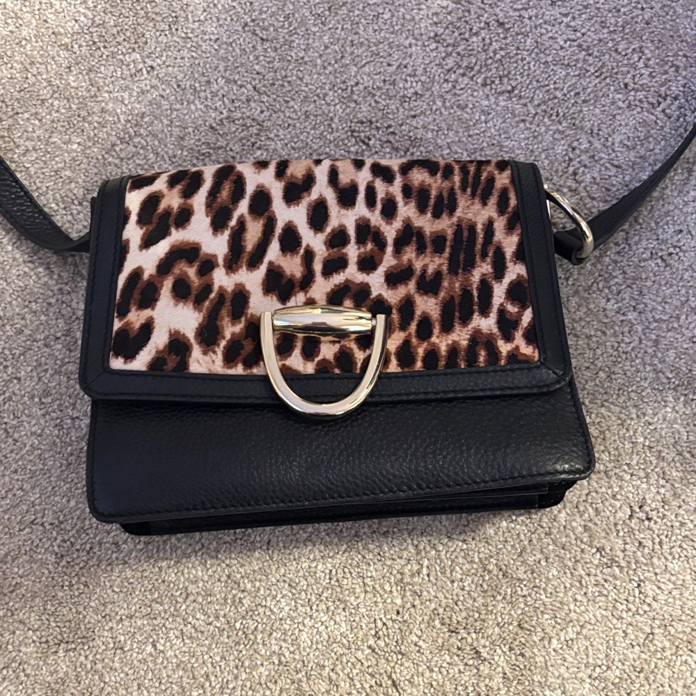 Vince Camuto purse